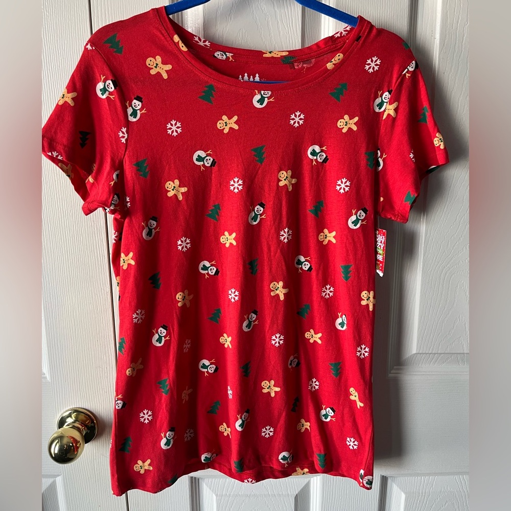 🎄 Festive Christmas Women’s Graphic T-Shirt 🎄